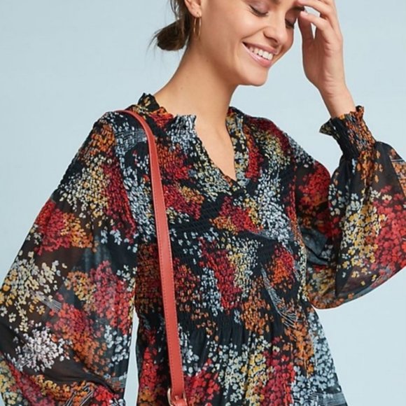 Anthropologie Tops - Anthropologie Akemi + Kin Blouse Adria Smocked Floral Print Balloon Sleeves Sz S